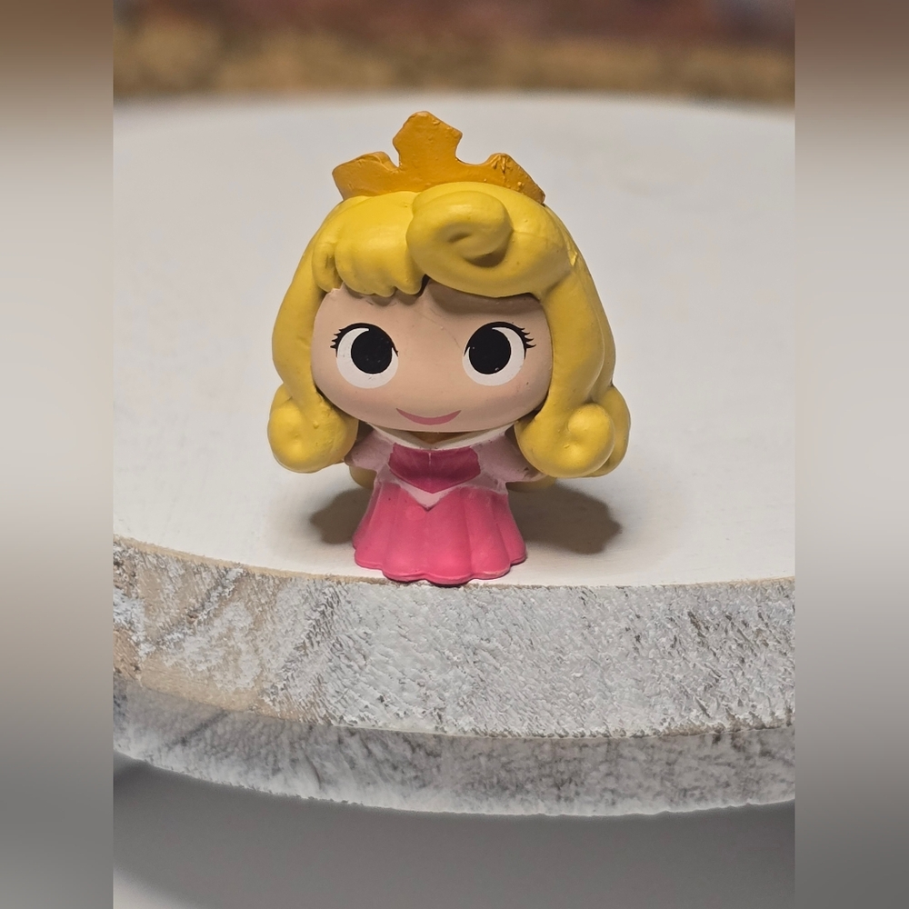 Princess Aurora Miniature Figure Toy Collectible [ Read Details ]
